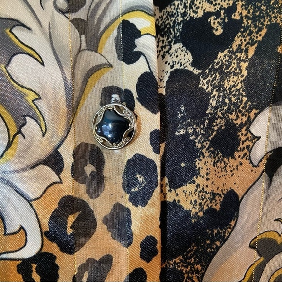 💥5/$25 Antels women’s animal print button up blouse in size 14 - Picture 4 of 9